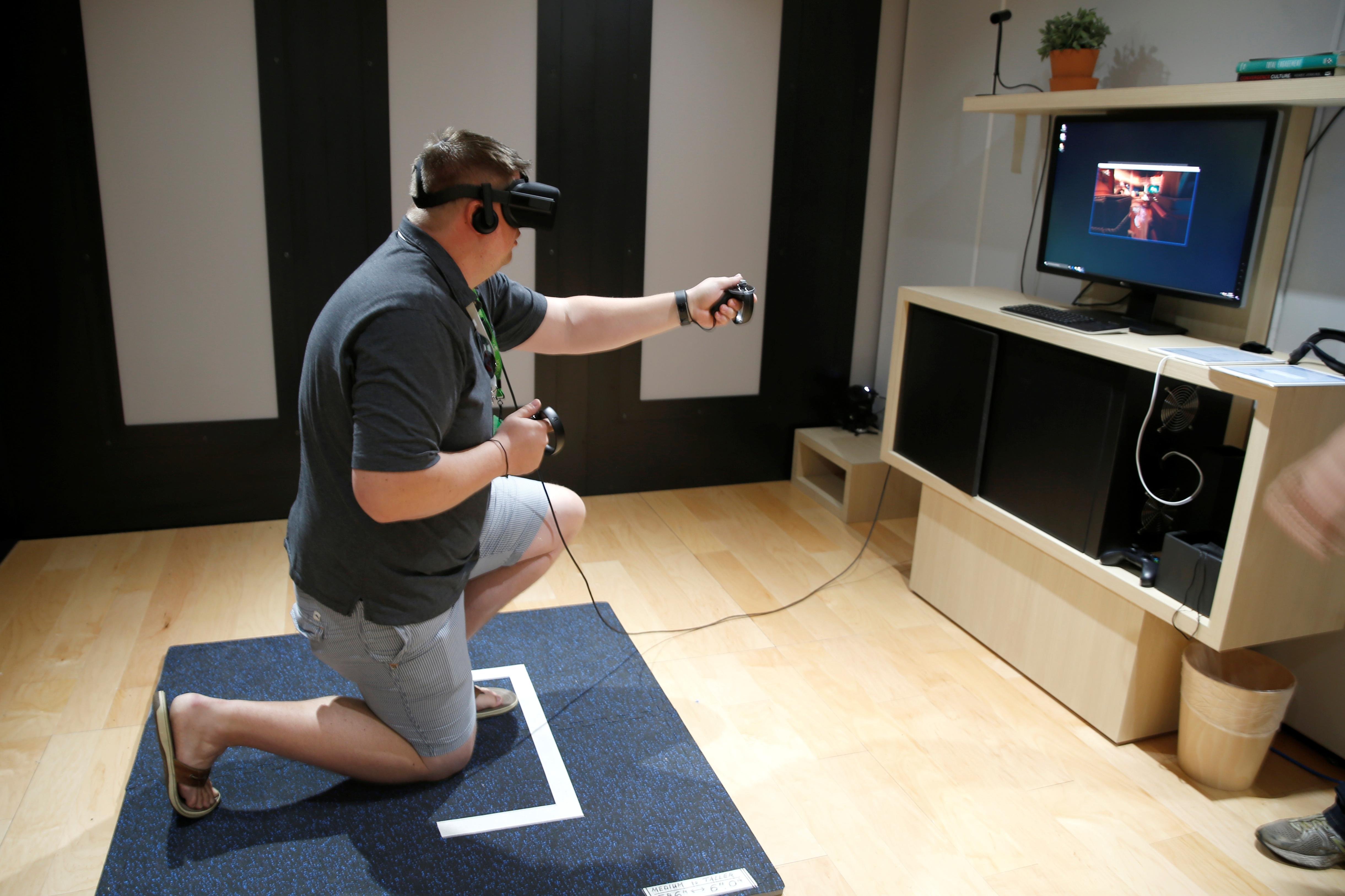Vr комната metaforce. Виртуальная реальность Окулус. Oculus Rift 3. Плейстейшен Room ВР. Виртуальная реальность Vive.