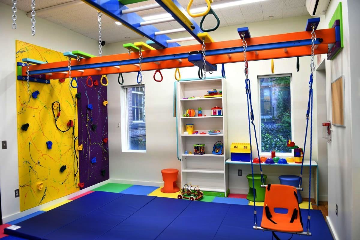 Тренажерный зал с детской комнатой