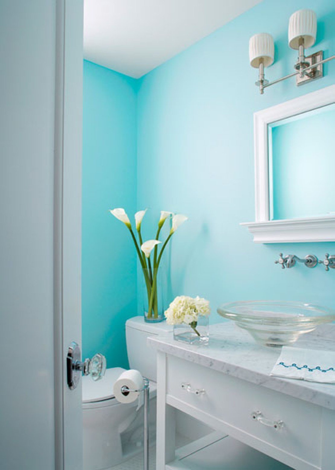 Краска тиффани. Ванная в бирюзовом цвете. Цвет ванной комнаты. Окрашенная ванная комната. Цветовые решения для ванной.