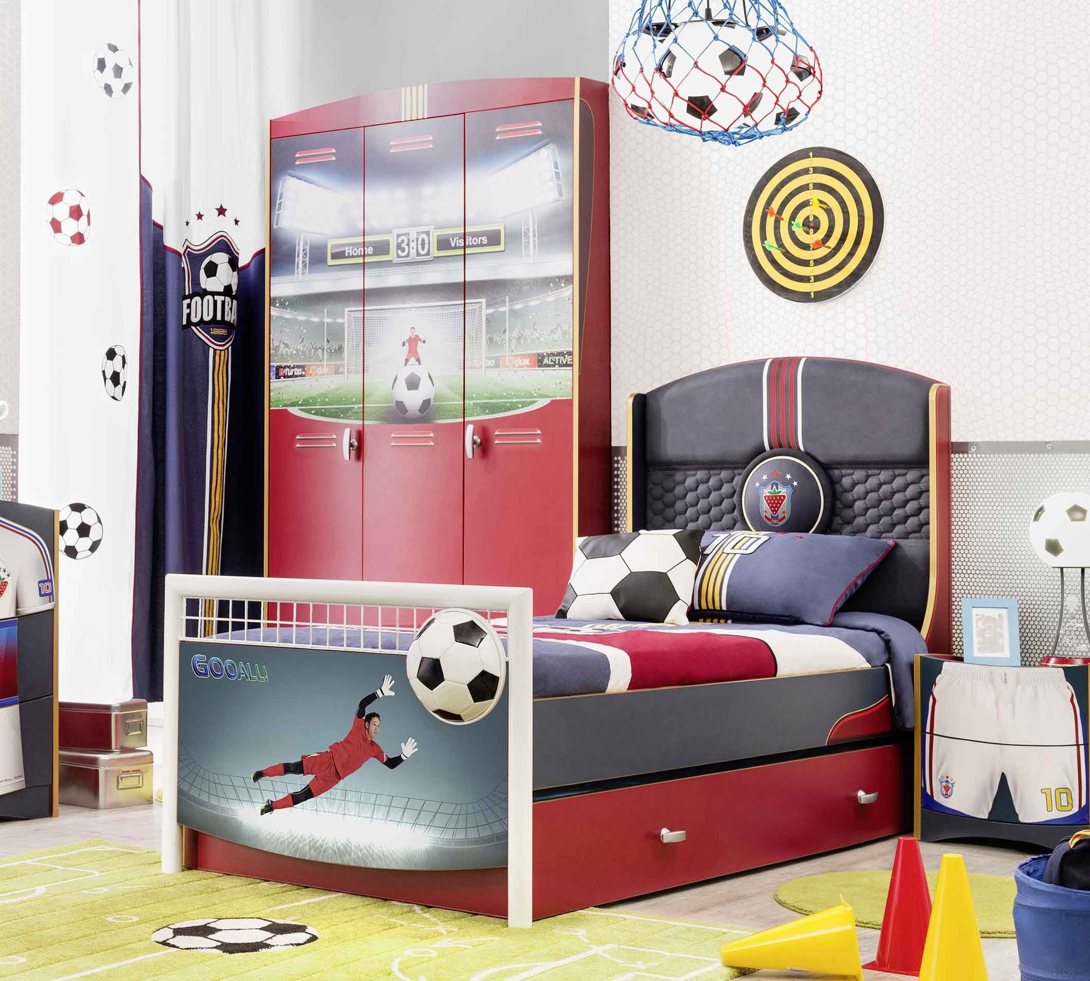 Lit store ru. Детская комната в футбольном стиле. Кровать в стиле футбола. Кровать для мальчика стиле футбола. Мебель для мальчика в футбольном стиле.