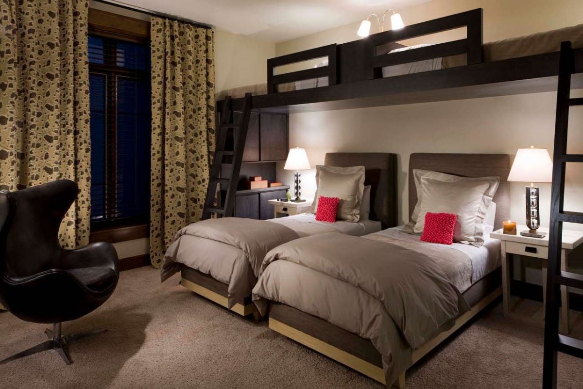 Дизайн комнаты с двумя кроватями