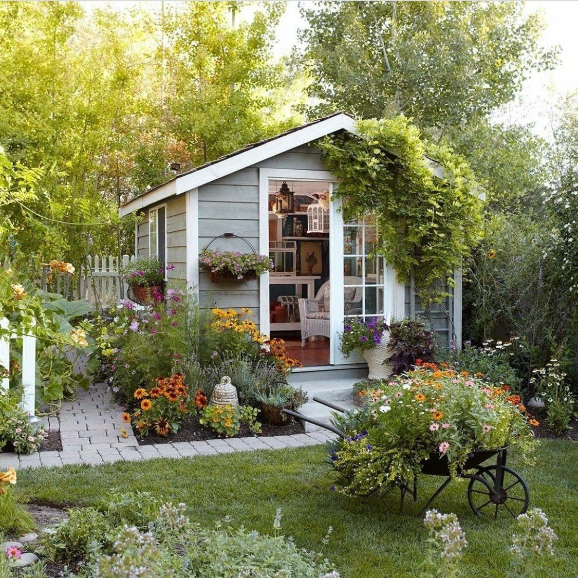 Красивые дома с садом