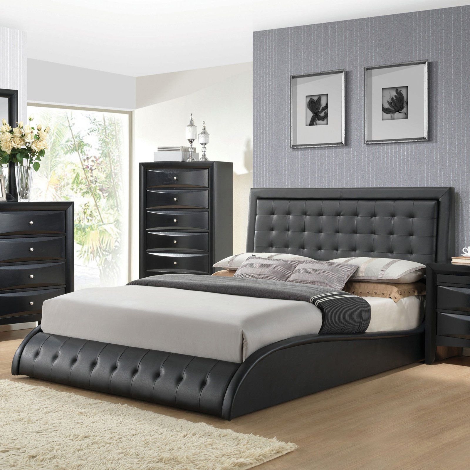 Рейтинг качества кроватей. Гарнитур Кинг сайз спальный черный цвет. Красивая кровать двуспальная. Кровати в спальню двуспальные. Черная кровать.