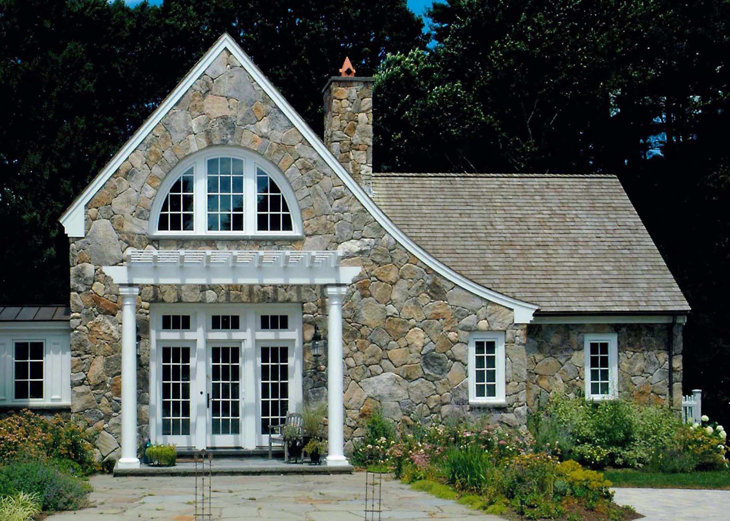 Page дома. Дом в стиле Арденский Прованс. Каменный дом. Дом из камня. Красивый каменный дом.