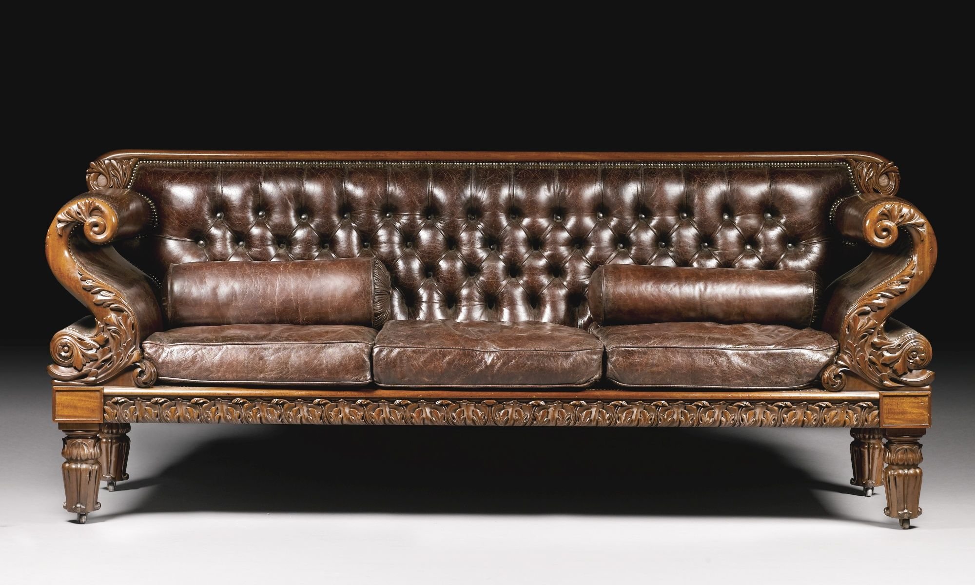 Антикварные диваны. Диван сталинский Ампир. Диван Георг IV. Старинный диван. Антикварный диван.